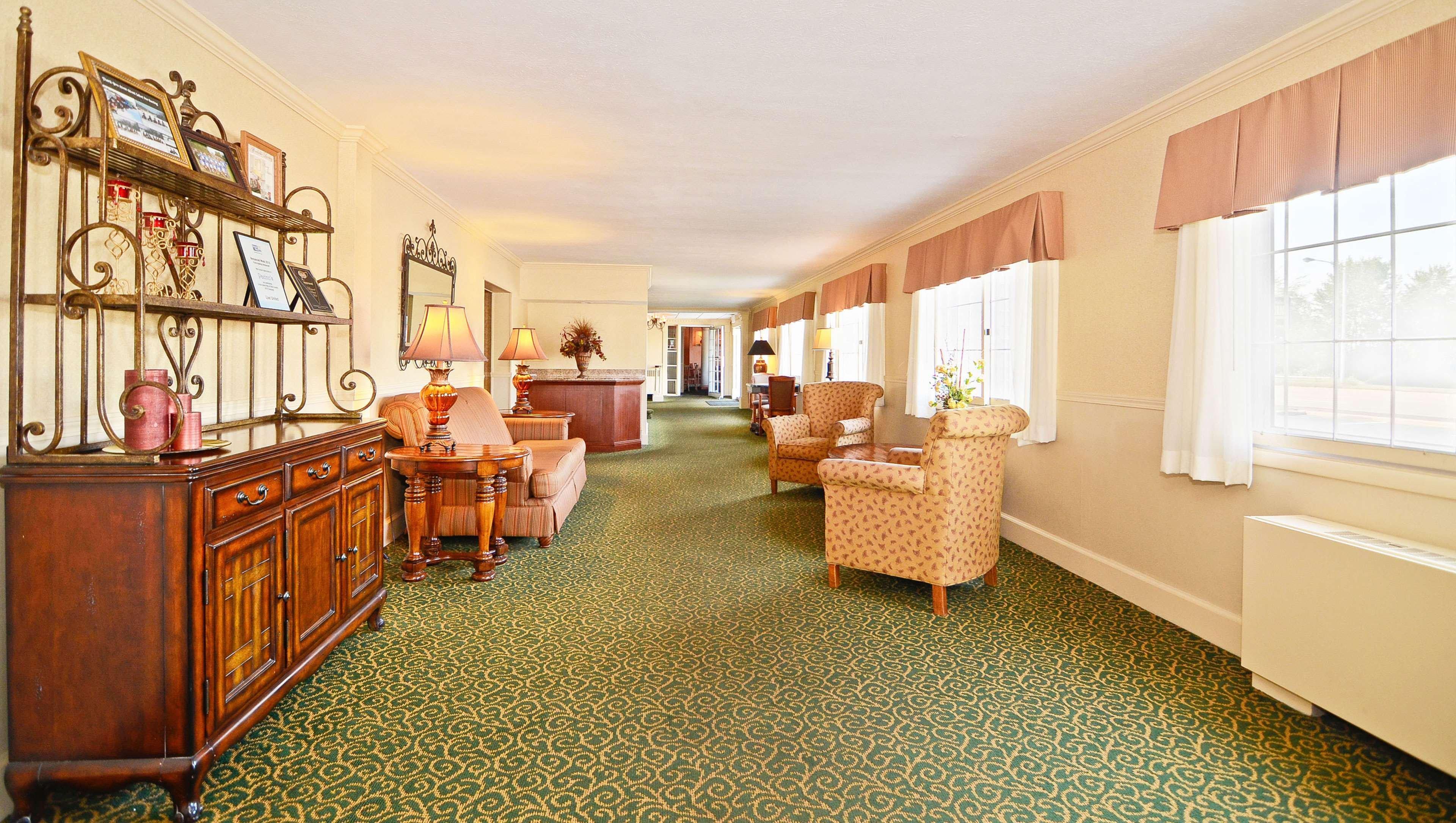 Magnuson Grand Pioneer Inn And Suites Escanaba Exterior foto
