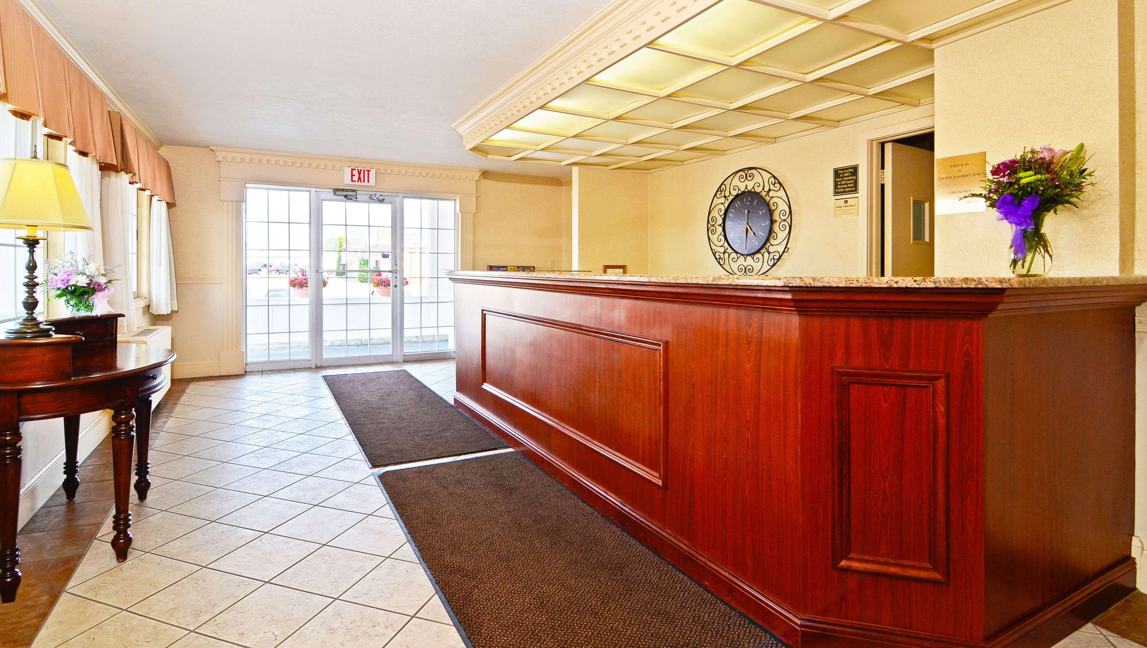 Magnuson Grand Pioneer Inn And Suites Escanaba Exterior foto