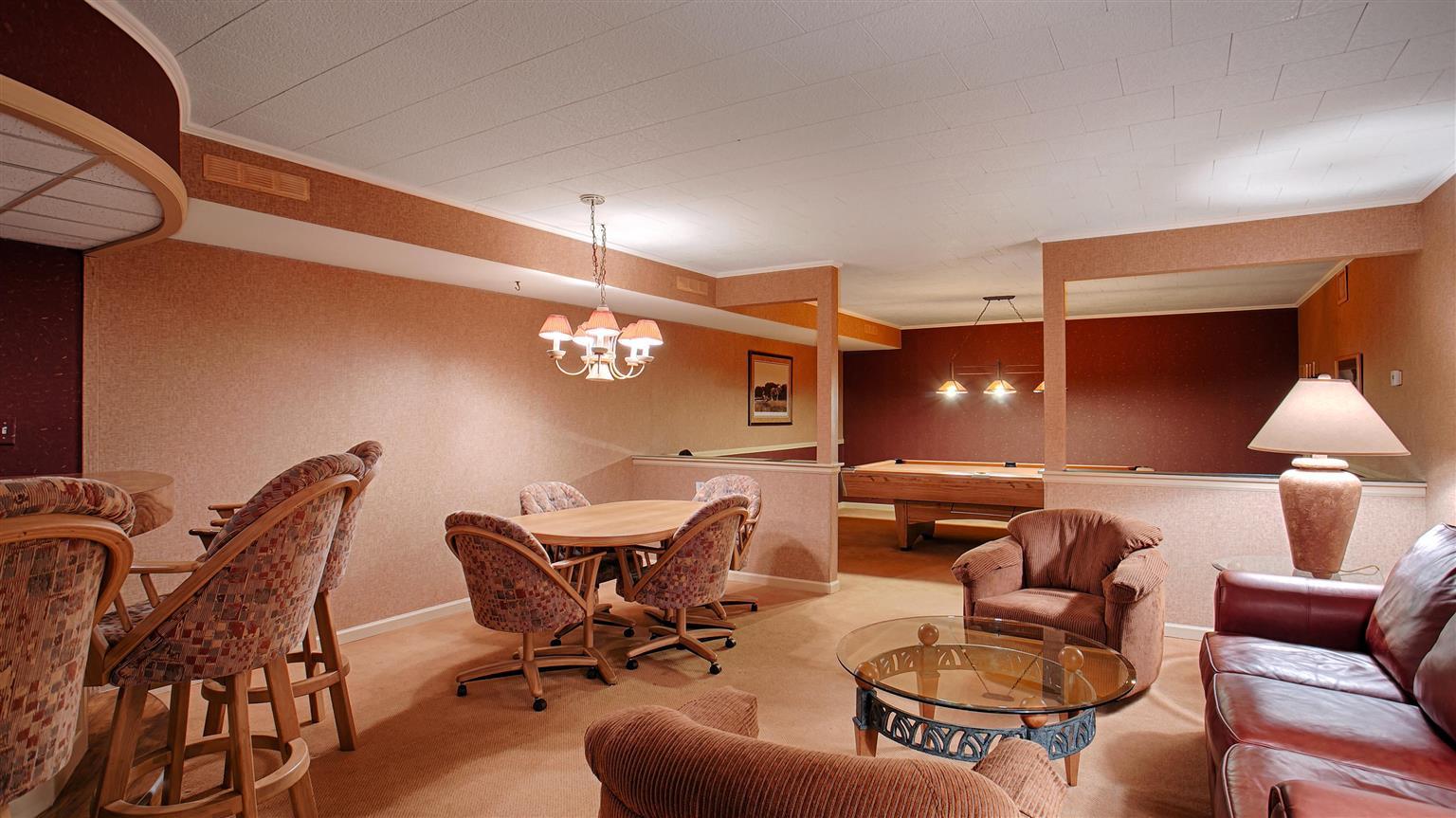 Magnuson Grand Pioneer Inn And Suites Escanaba Exterior foto